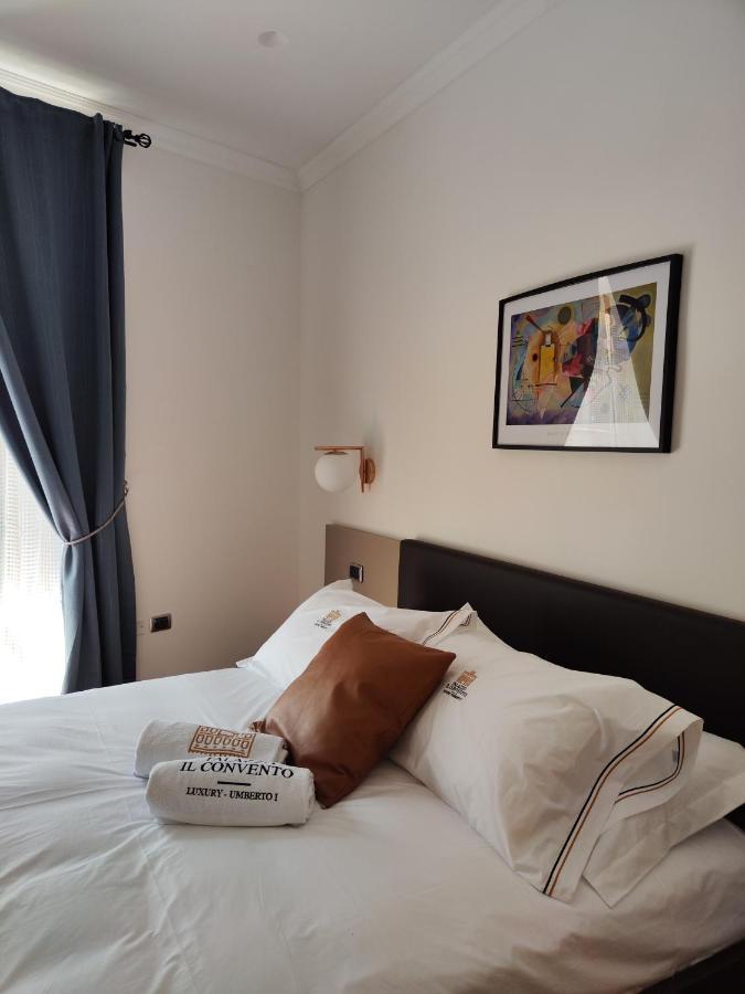 나폴리 Palazzo Il Convento Luxury Umberto I B&B 외부 사진