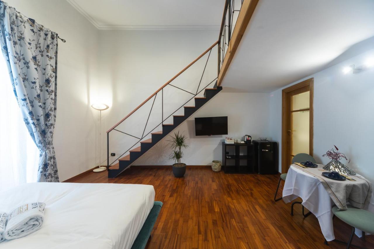 나폴리 Palazzo Il Convento Luxury Umberto I B&B 외부 사진