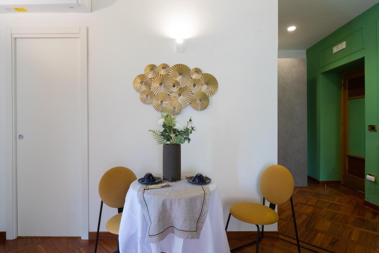 나폴리 Palazzo Il Convento Luxury Umberto I B&B 외부 사진